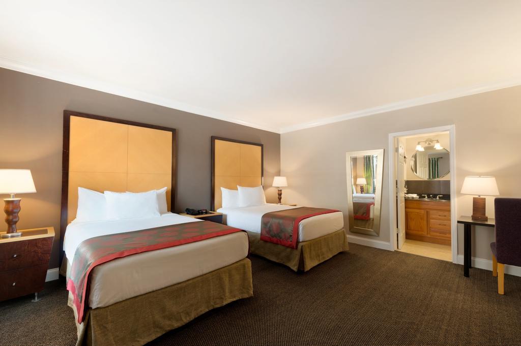 Ramada By Wyndham Miami Springs/Miami International Airport Hotel Стая снимка