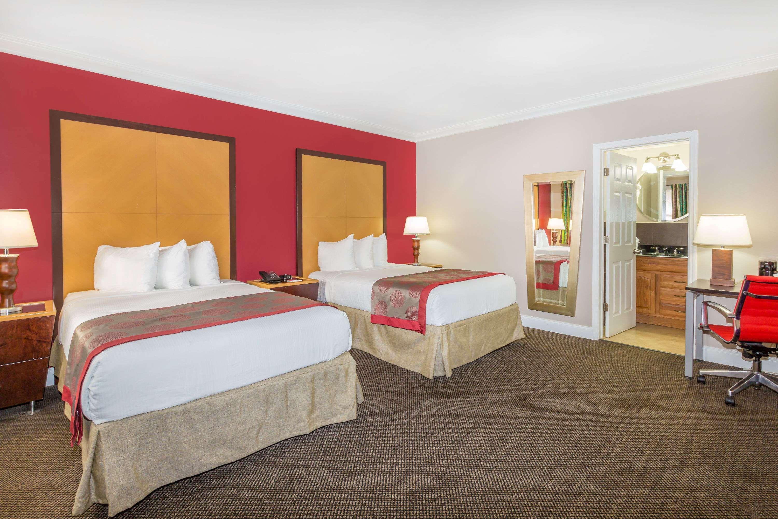 Ramada By Wyndham Miami Springs/Miami International Airport Hotel Екстериор снимка