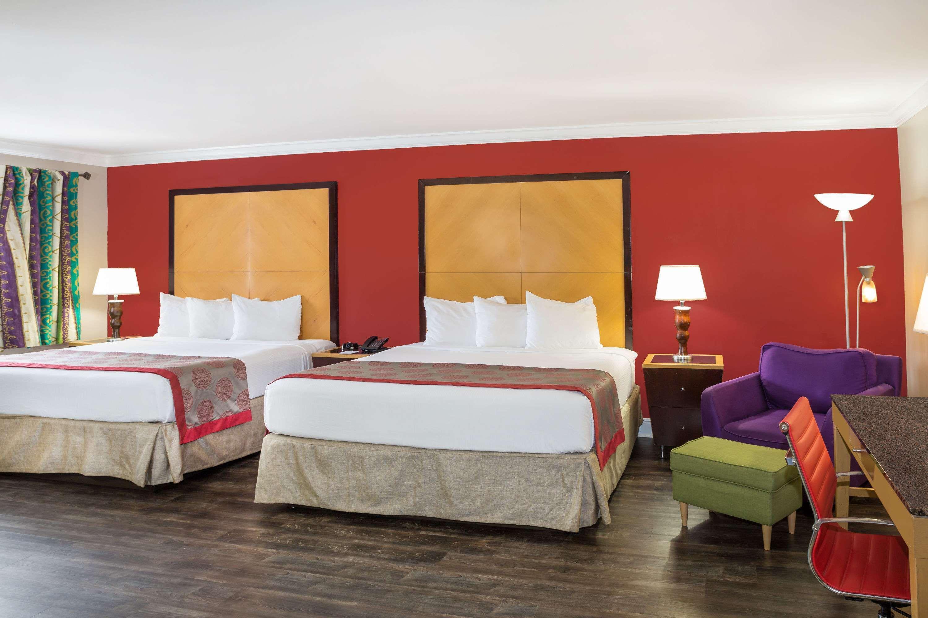 Ramada By Wyndham Miami Springs/Miami International Airport Hotel Екстериор снимка