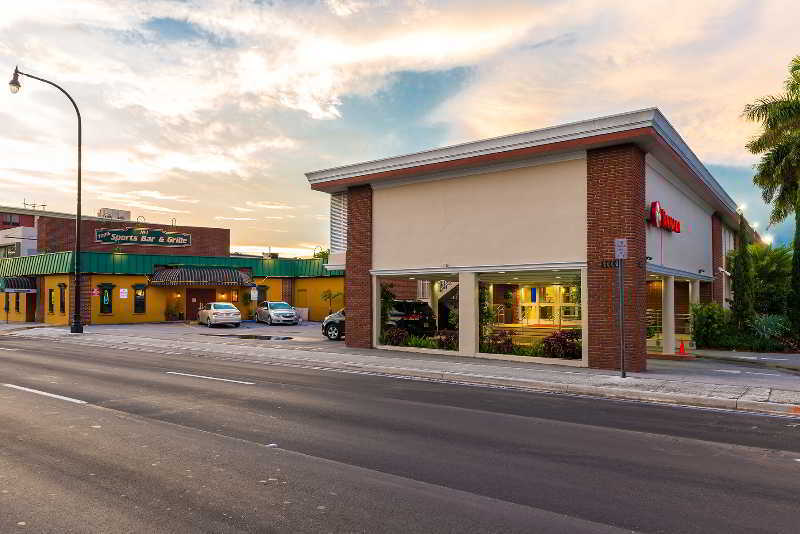 Ramada By Wyndham Miami Springs/Miami International Airport Hotel Екстериор снимка