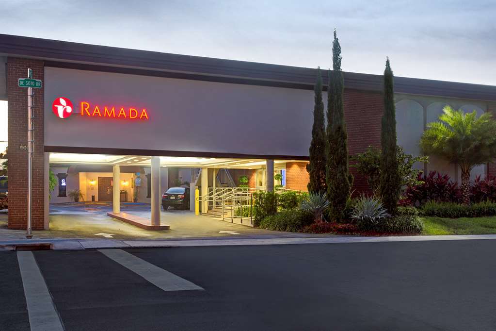 Ramada By Wyndham Miami Springs/Miami International Airport Hotel Екстериор снимка